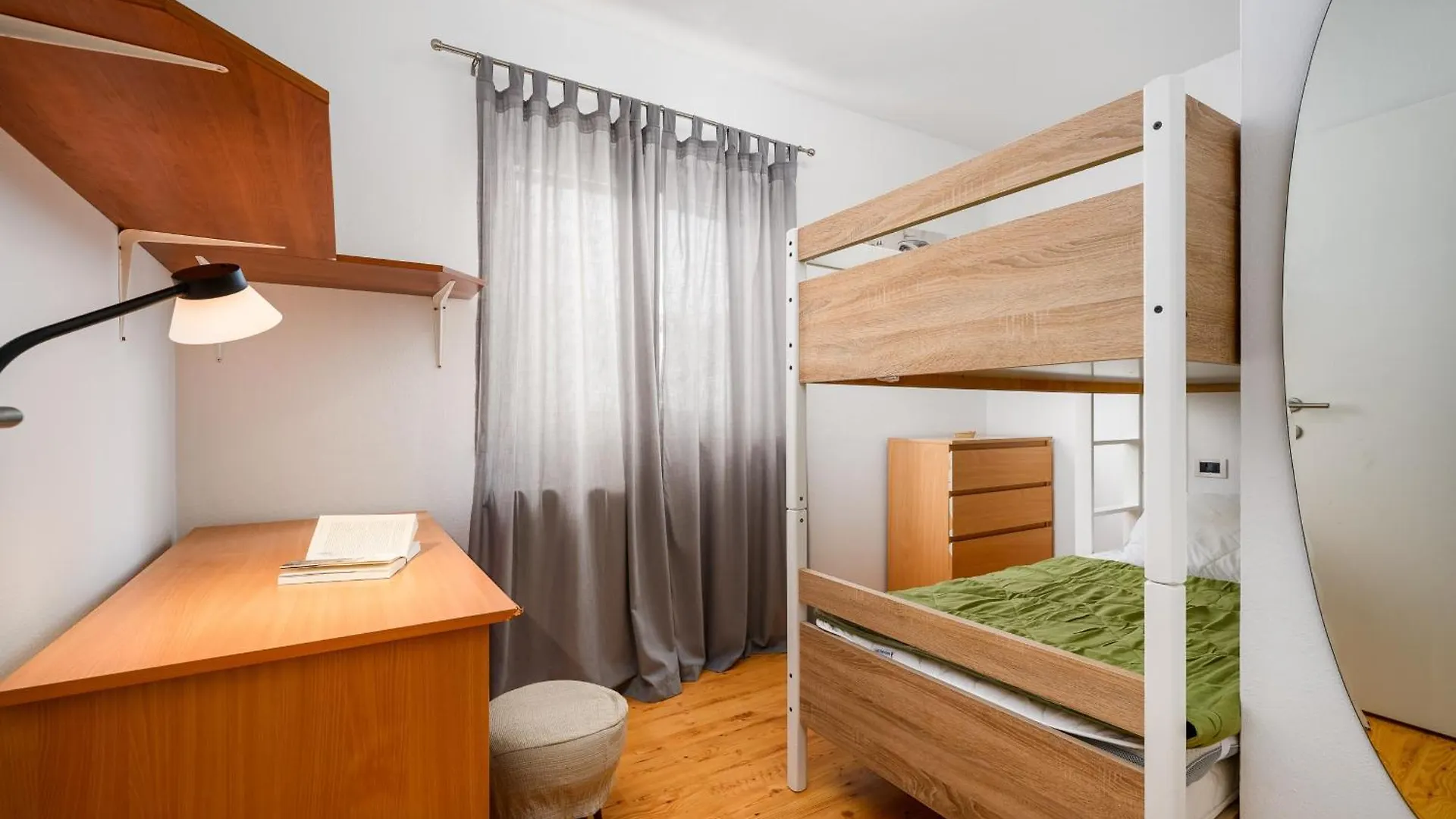 Family Apartment Monsa In Porec Mušalež