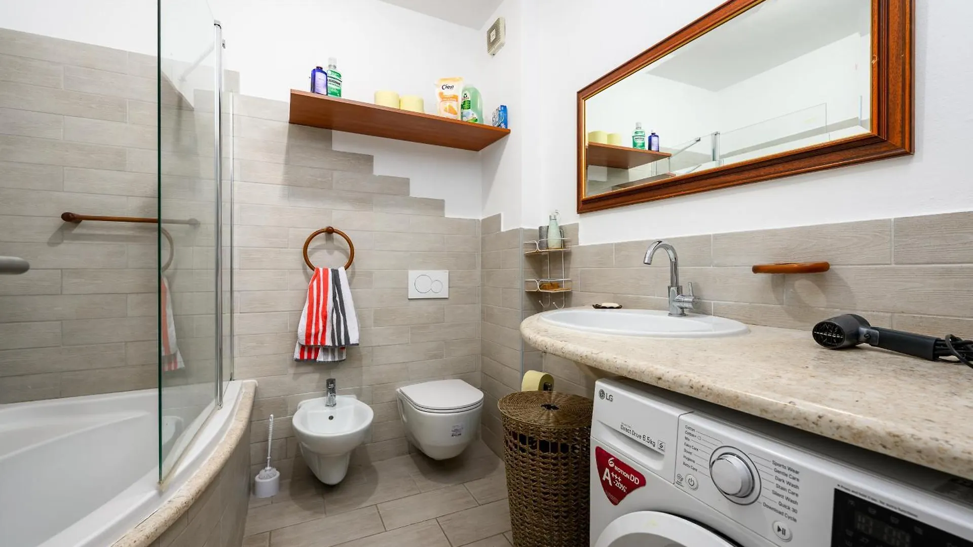 Family Apartment Monsa In Porec Mušalež